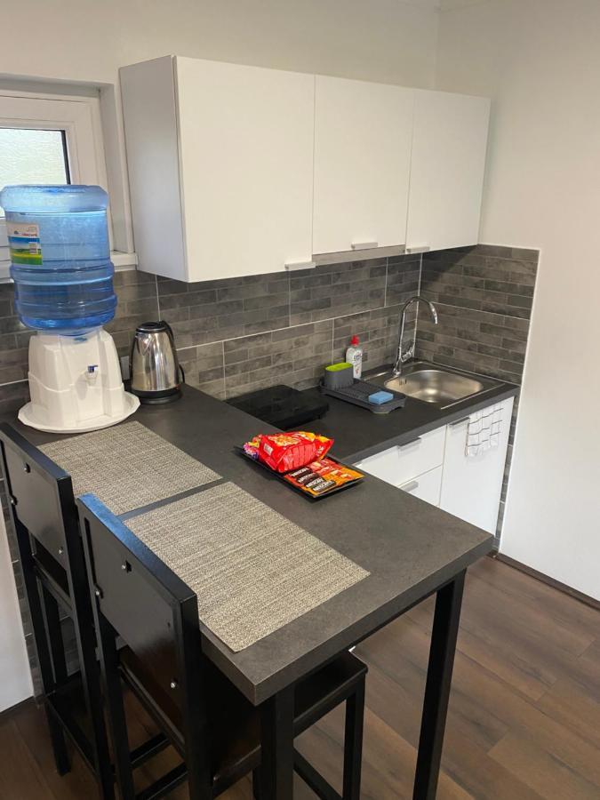 Apartmani Mira Palić エクステリア 写真